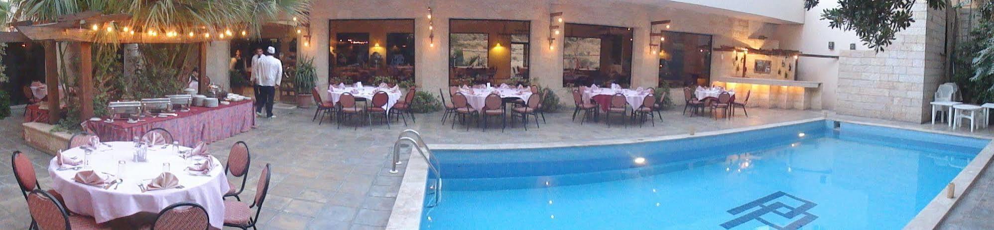 Petra Palace Hotel Wadi Musa Ngoại thất bức ảnh